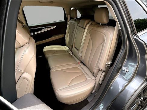 Used 2022 Lincoln Nautilus Reserve FWD image 20