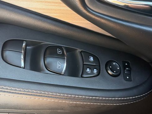Used 2016 Nissan Murano SL FWD image 34