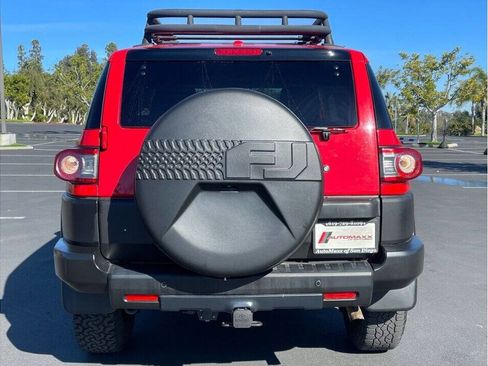 Used 2012 Toyota FJ Cruiser 4WD image 4