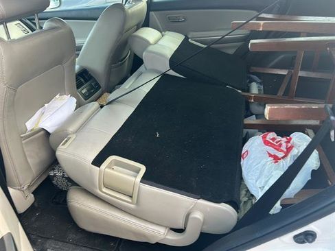 Used 2011 MAZDA CX-9 Grand Touring w/ Moonroof & Bose Audio Pkg image 7