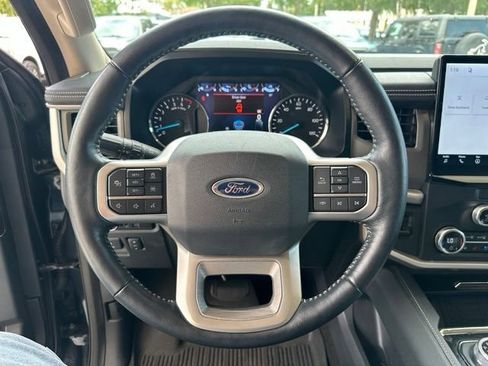 Used 2023 Ford Expedition Max XLT AWD/4WD image 16