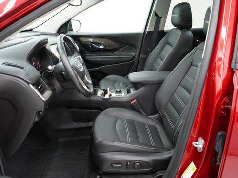 Used 2024 GMC Terrain Denali w/ Denali Premium Package AWD/4WD image 14