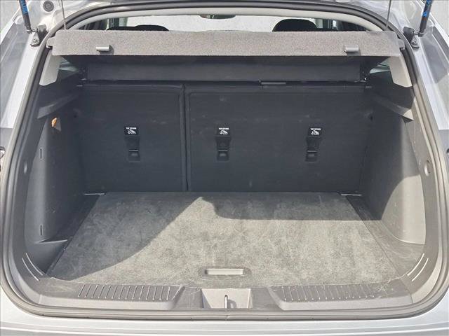 Used 2026 Chevrolet Trax LT FWD image 6