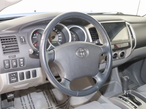 Used 2008 Toyota Tacoma PreRunner image 6