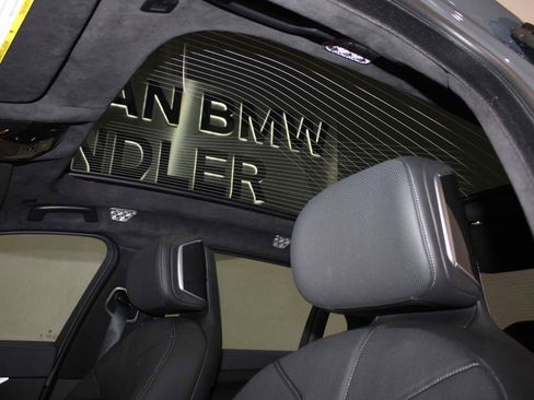 Used 2026 BMW 750e xDrive image 16