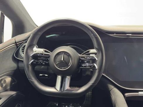 Used 2022 Mercedes-Benz EQS 580 4MATIC Sedan image 21