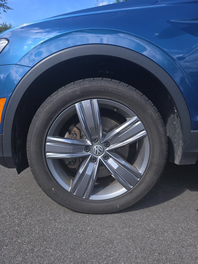 Used 2020 Volkswagen Tiguan SEL w/ Tiguan Two-Row MDO Package AWD/4WD image 24