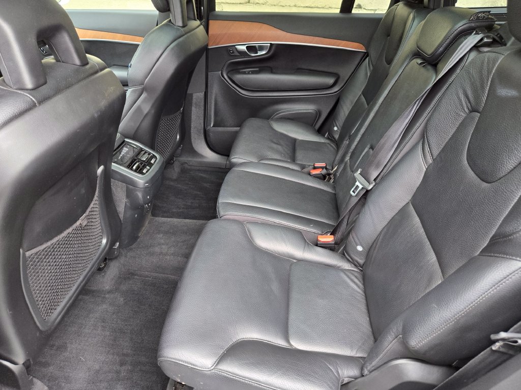 Used 2021 Volvo XC90 T6 Momentum w/ Advanced Package AWD/4WD image 28