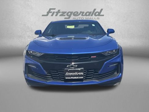 Used 2019 Chevrolet Camaro SS RWD image 3