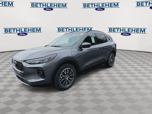 New 2026 Ford Escape SE w/ PHEV Premium Package FWD image 4