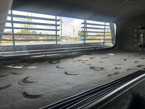 Used 2018 RAM 2500 Tradesman w/ Chrome Appearance Group image 14