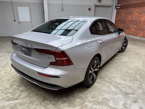 Used 2025 Volvo S60 B5 Core FWD image 5