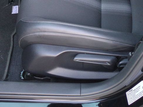 Used 2024 Honda Civic Sport image 32