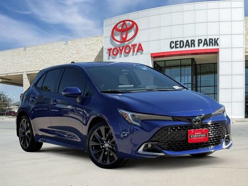 Used 2025 Toyota Corolla XSE FWD image 1