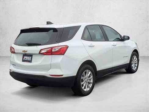 Used 2021 Chevrolet Equinox LS FWD image 5