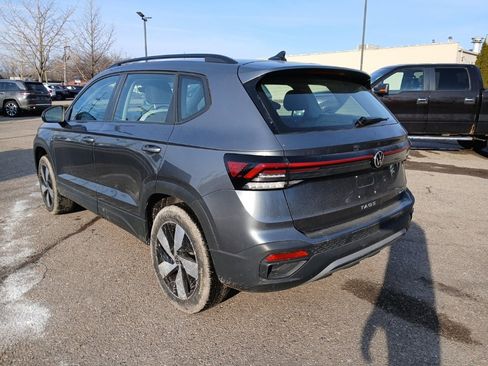 Used 2025 Volkswagen Taos S image 7