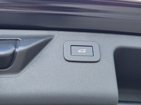 New 2025 Land Rover Discovery Sport S AWD/4WD image 29