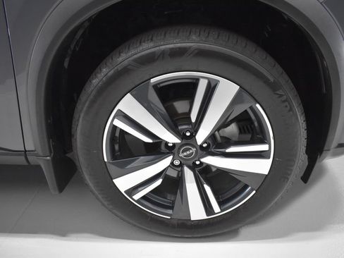 Certified 2023 Nissan Rogue SL w/ SL Premium Package AWD/4WD image 10