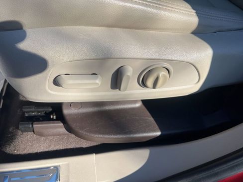 Used 2018 GMC Acadia Denali w/ Technology Package image 28