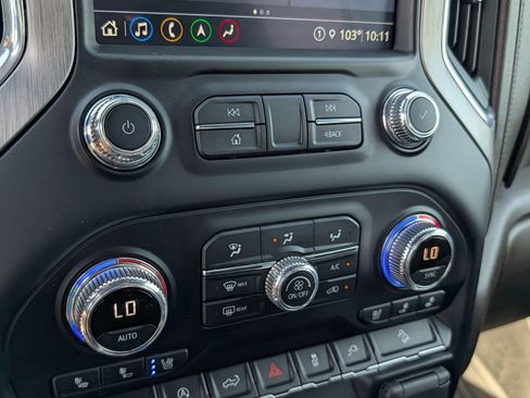 Used 2021 GMC Sierra 1500 Denali w/ Technology Package AWD/4WD image 22