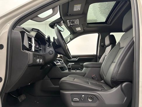 New 2026 GMC Sierra 1500 Denali w/ Denali Reserve Package image 18