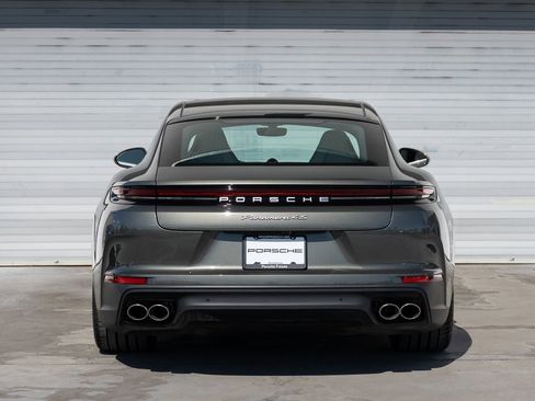 Certified 2025 Porsche Panamera 4S image 6