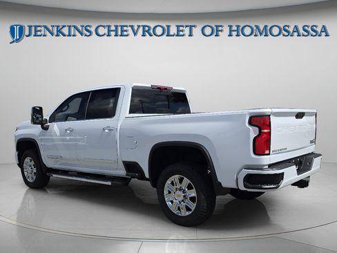 New 2026 Chevrolet Silverado 2500 High Country w/ Technology Package AWD/4WD image 8