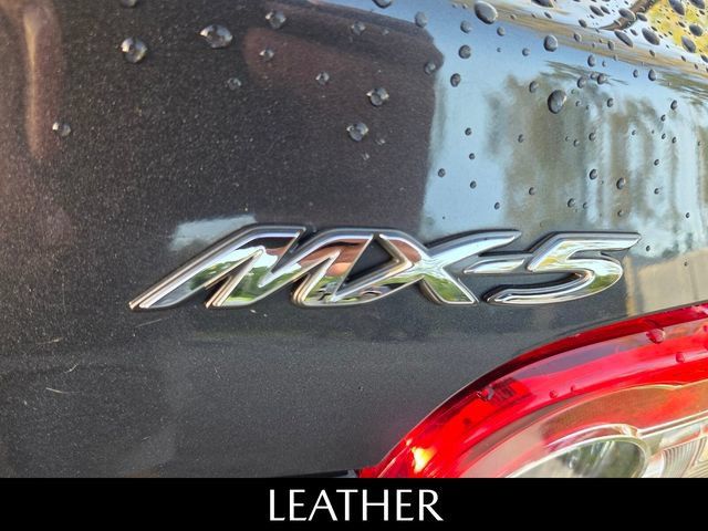 Used 2014 MAZDA MX-5 Miata Grand Touring RWD image 6