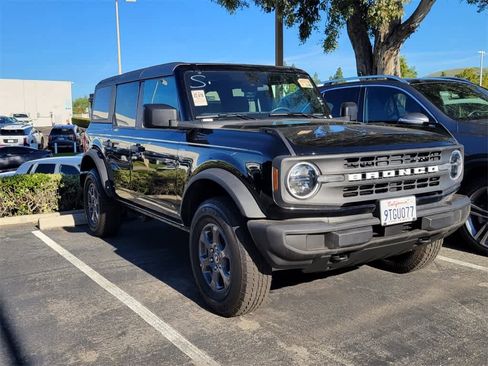 Used 2025 Ford Bronco Big Bend image 3