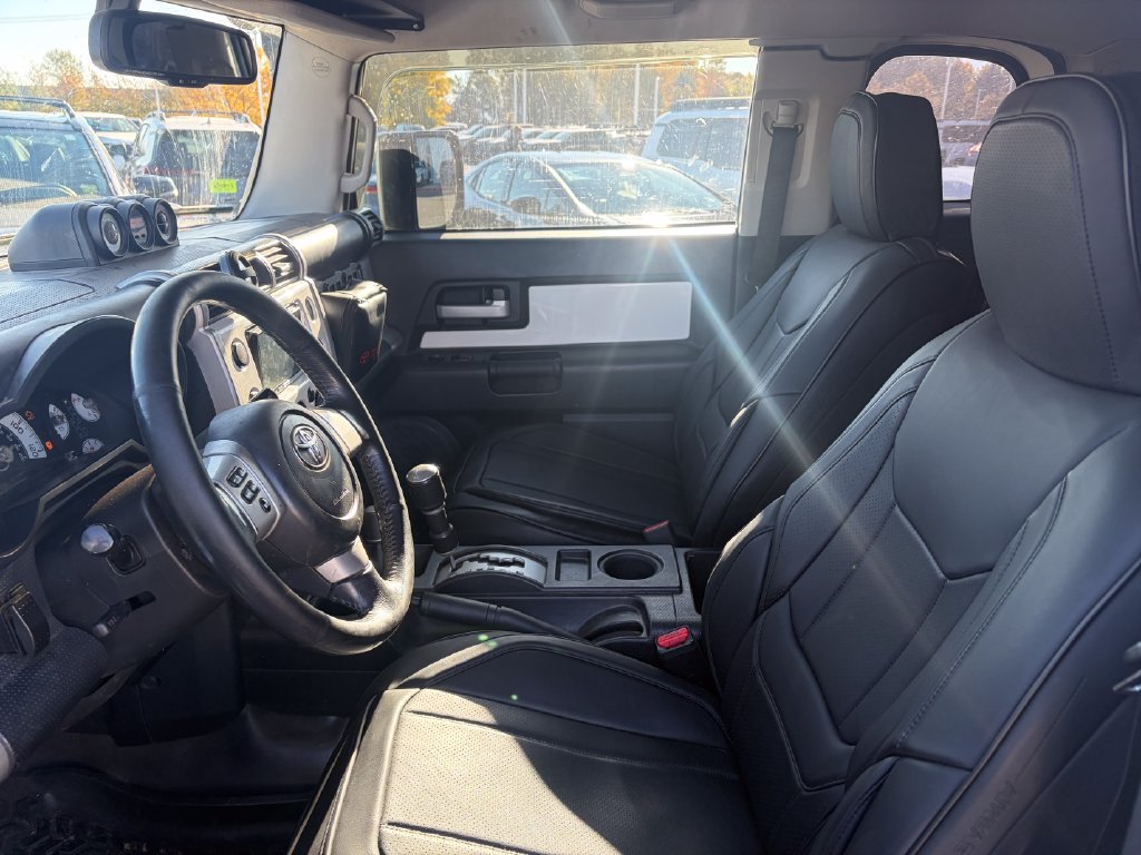 Used 2010 Toyota FJ Cruiser 4WD image 4