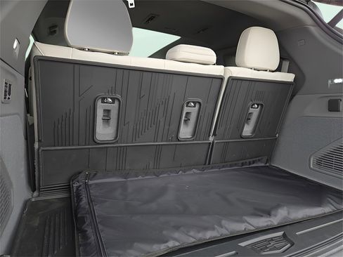 New 2026 Cadillac Escalade IQ Luxury 1 w/ LPO, Floor Liner Package image 12