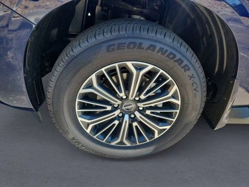 New 2025 Nissan Armada Platinum image 14