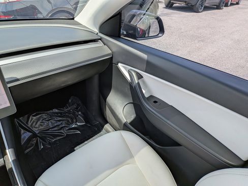Used 2020 Tesla Model Y Performance AWD/4WD image 20