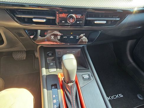 New 2026 Nissan Kicks SR FWD image 22