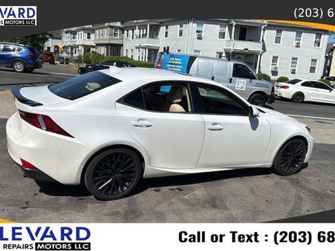 Used 2016 Lexus IS 300 AWD w/ Navigation System Package image 8
