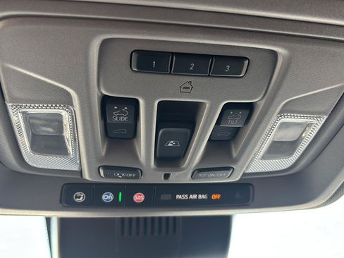 Used 2022 GMC Sierra 1500 Denali w/ Technology Package image 32