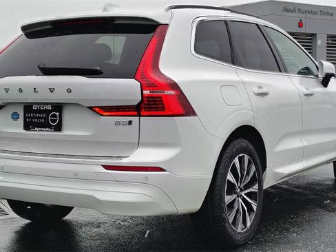 Certified 2023 Volvo XC60 B5 Core w/ Climate Package image 3