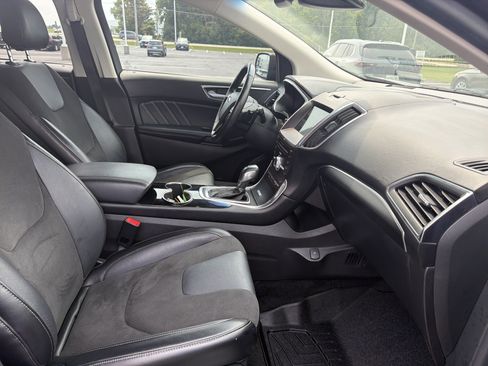 Used 2018 Ford Edge Sport w/ Ford Safe & Smart Package AWD/4WD image 45