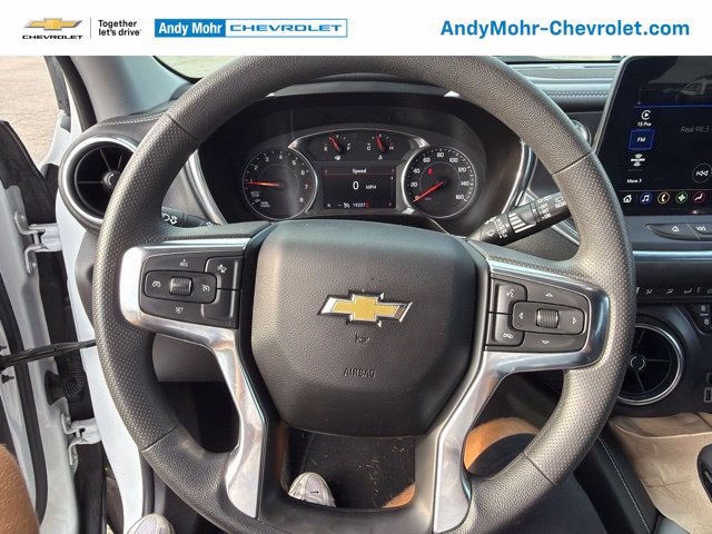 Used 2024 Chevrolet Blazer LT w/ Driver Confidence Package FWD image 16