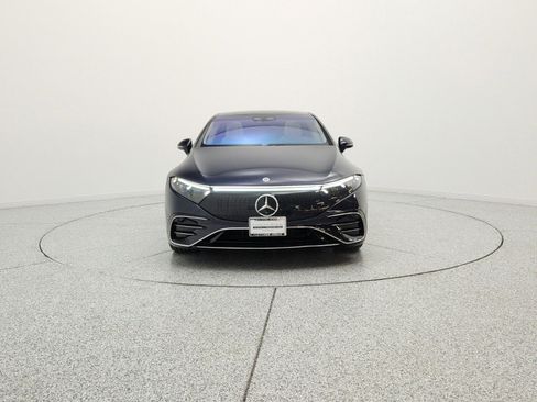Used 2023 Mercedes-Benz EQS 580 4MATIC Sedan image 2