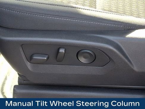 Used 2024 Chevrolet Silverado 1500 Custom image 23