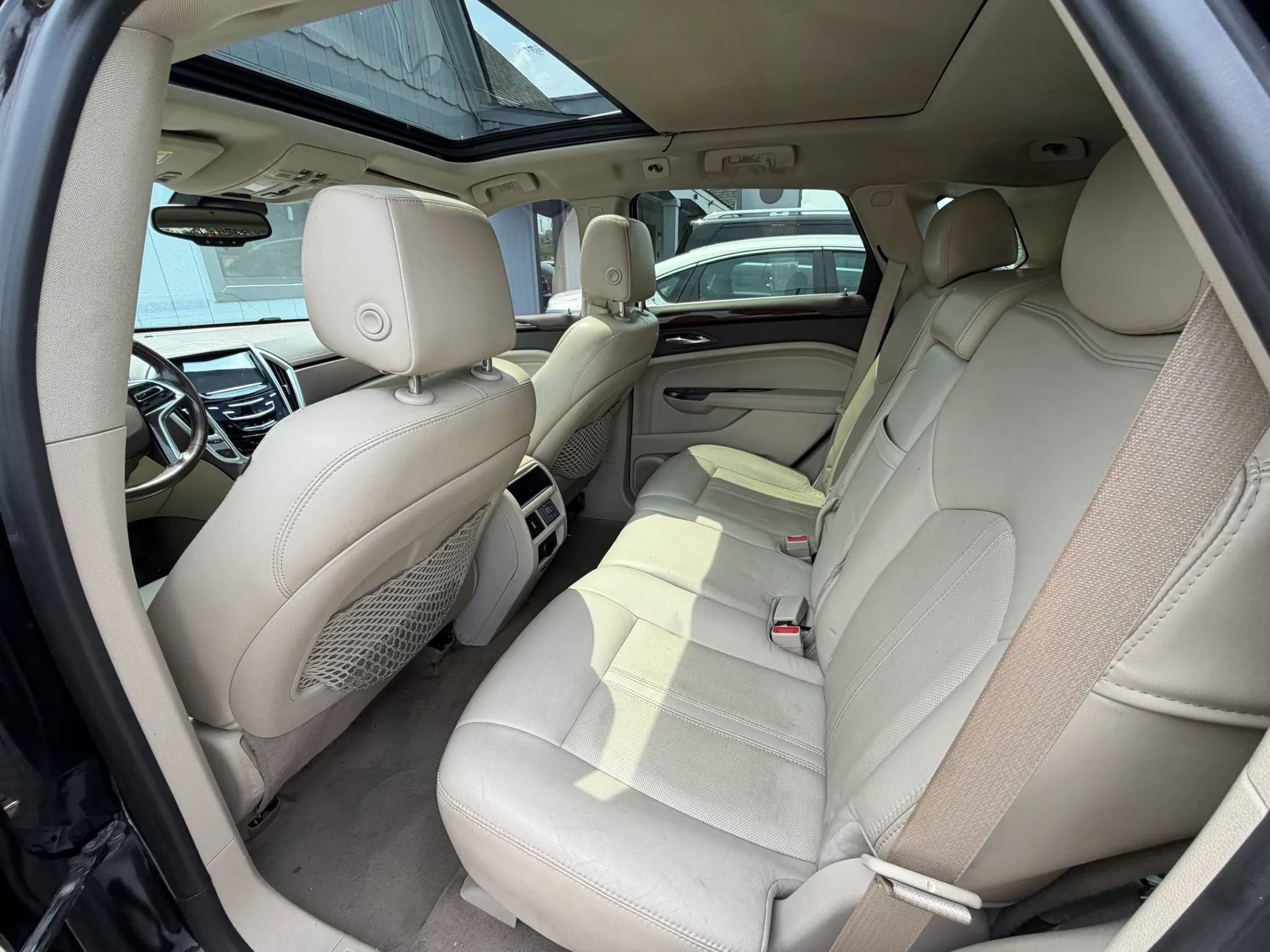 Used 2014 Cadillac SRX Luxury w/ Driver Awareness Package FWD image 12
