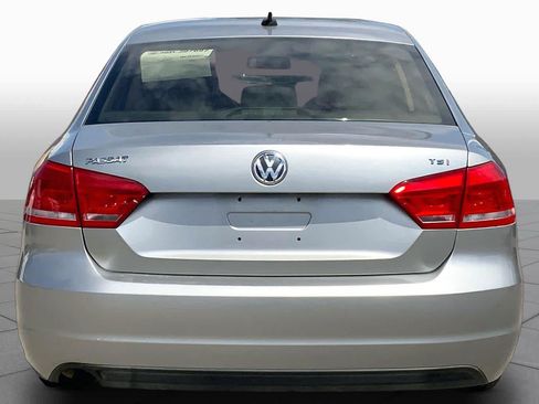 Used 2014 Volkswagen Passat 1.8T S FWD image 5