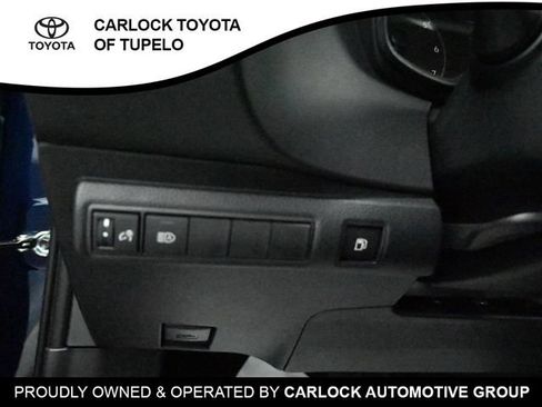 Used 2025 Toyota Corolla LE FWD image 18