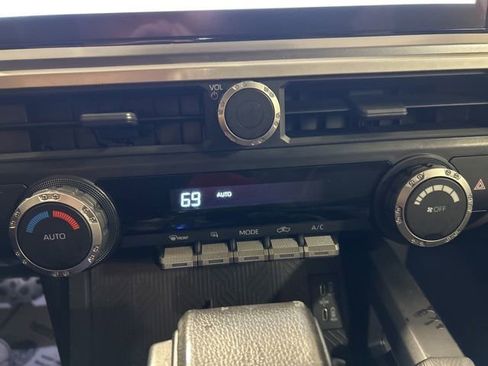 Used 2024 Toyota Tacoma TRD Sport RWD image 15