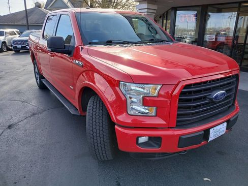 Used 2015 Ford F150 XLT w/ Equipment Group 302A Luxury image 4