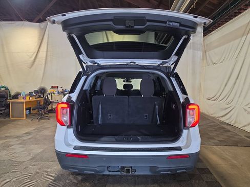 Used 2021 Ford Explorer XLT w/ Class III Trailer Tow Package AWD/4WD image 19