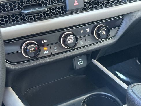 Used 2024 Honda HR-V LX image 19
