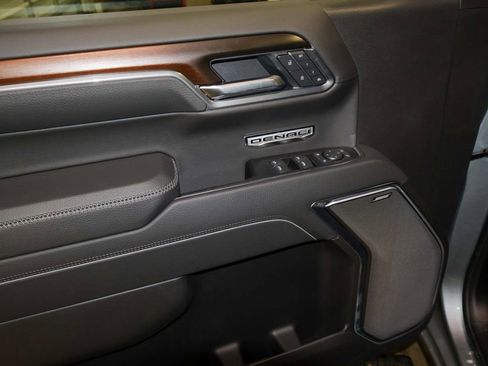 New 2026 GMC Sierra 1500 Denali w/ Denali Reserve Package image 9