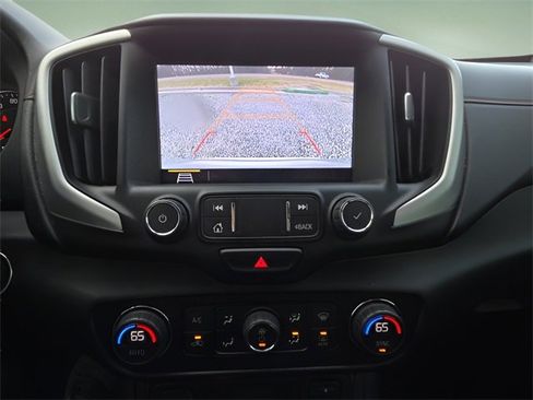 Used 2021 GMC Terrain SLE w/ Driver Convenience Package image 31